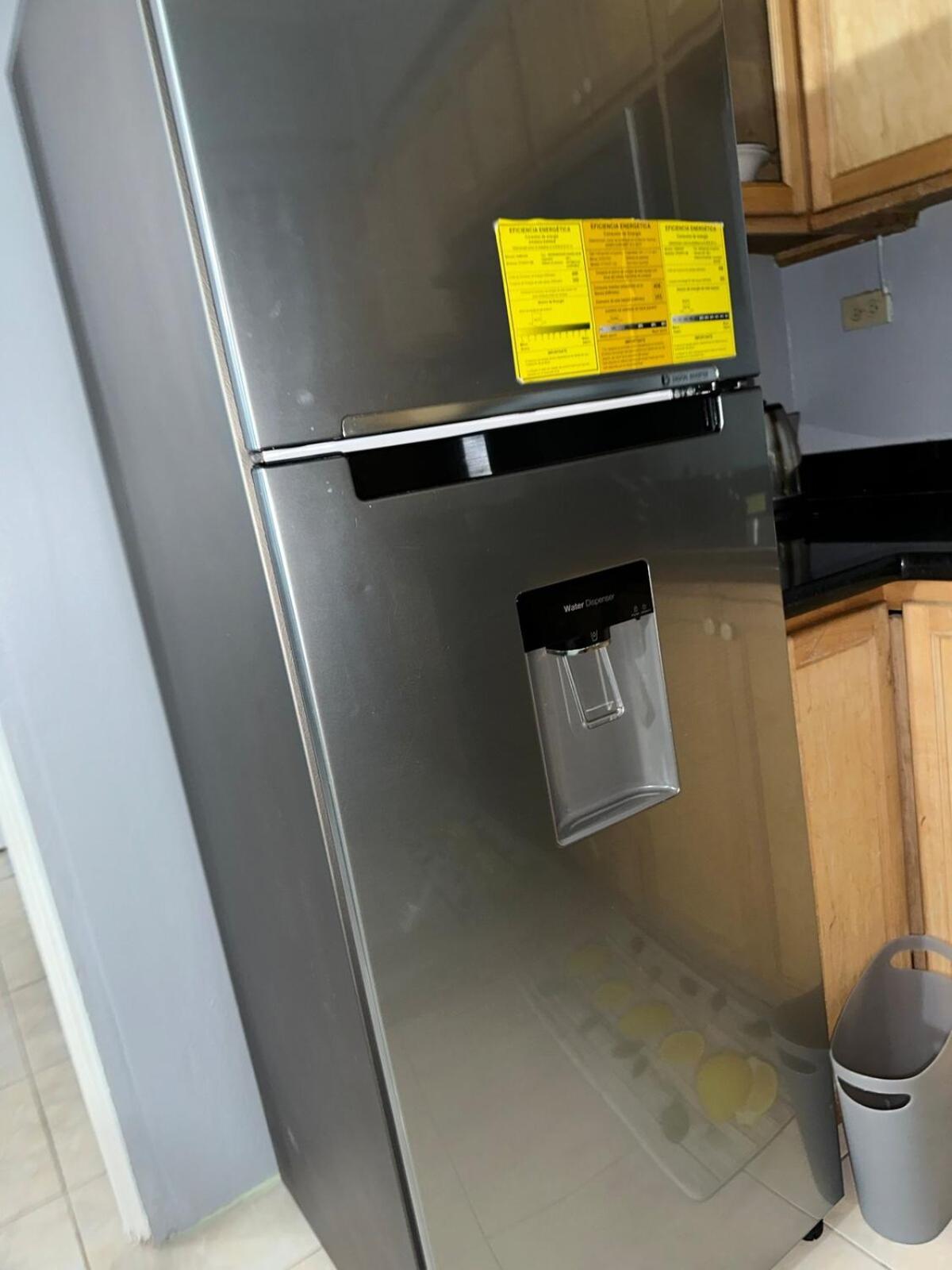 One Bedroom City Apartment Fully Ac With 24Hrs Security Kingston Exterior foto